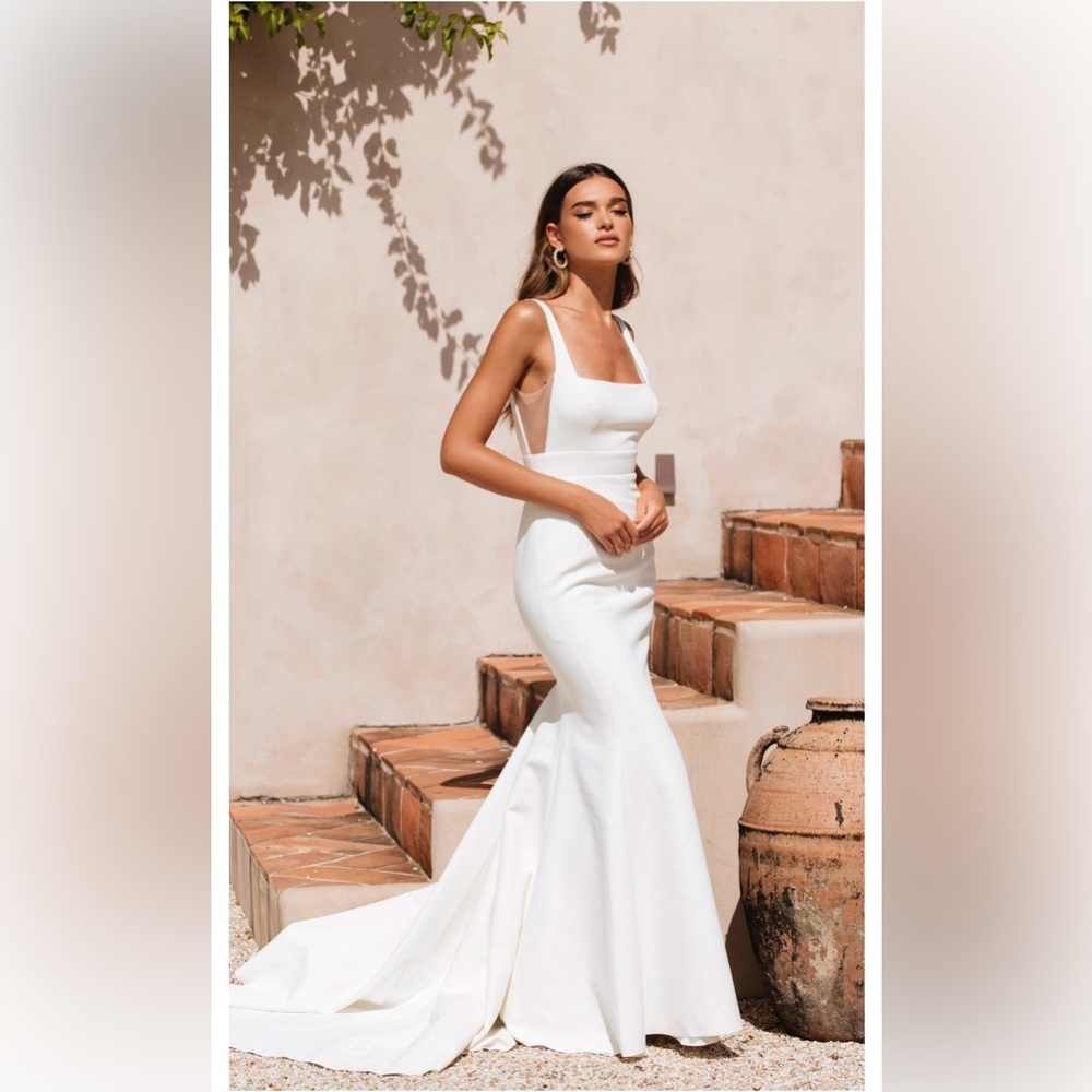 Jane Hill Ellington Wedding Dress, New and Never Worn!